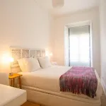 Artist\'S Retreat Near The Riverside With Ac